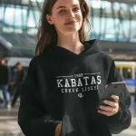 Kabataş Erkek Lisesi Siyah Kapüşonlu Sweatshirt – 1908 Ruhunu Taşıyan Şık Tasarım