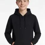 Siyah Kapüşonlu Hoodie – Minimal, Rahat ve Her Kombine Uyumlu