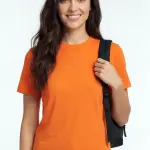 Turuncu Basic Tişört – %100 Pamuk, MEB Uyumlu Sade Stil