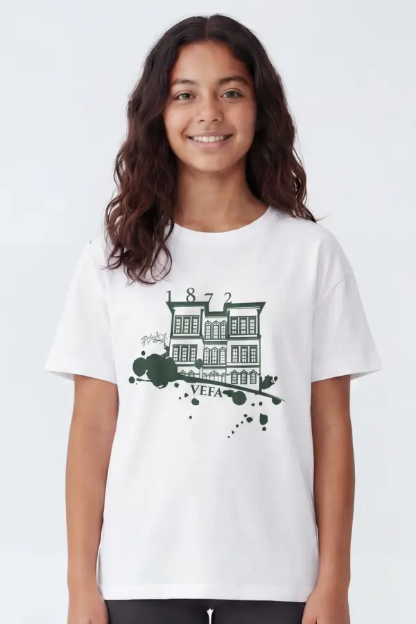 Vefa Lisesi Beyaz Sıfır Yaka Tişört – 1872’den Bugüne Efsane