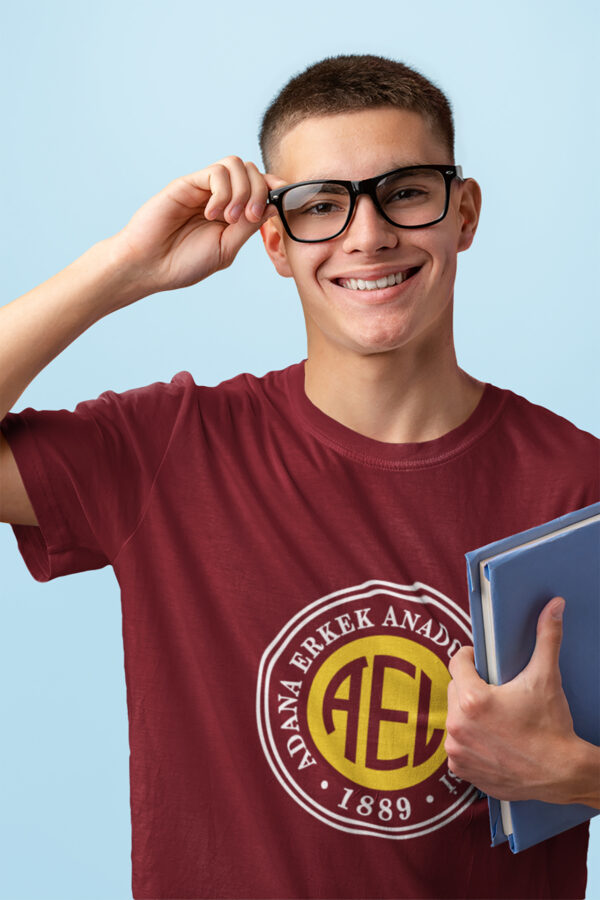 Adana Erkek Anadolu Lisesi Bordo Tişört – AEL 1889 Logolu Kolej Tarzı - Görsel 2