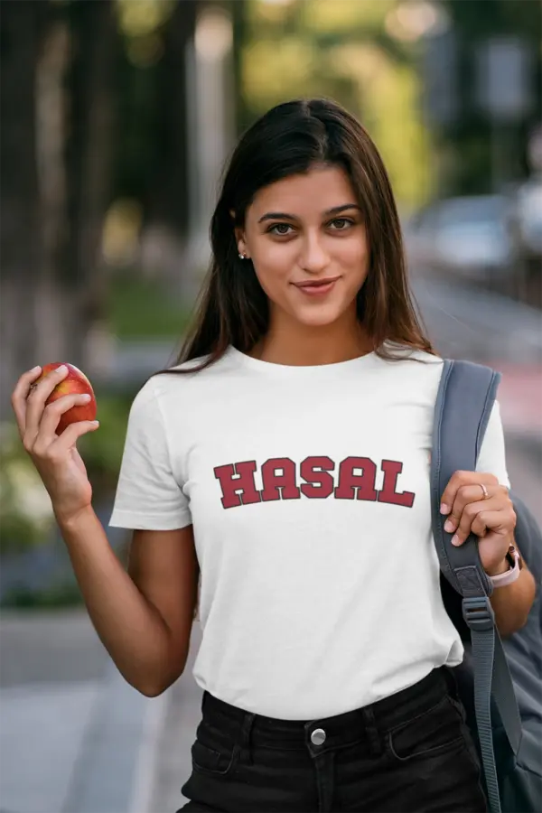 Hüseyin Avni Sözen Anadolu Lisesi Beyaz Tişört – Kolej Stili “HASAL” Yazılı, Sıfır Yaka Unisex Tasarım - Görsel 2