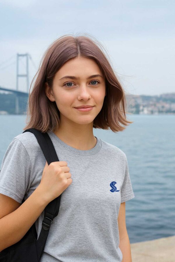 SSAL Gri Melanj Tişört – Boğaz Manzarasıyla Şehirli Stil!