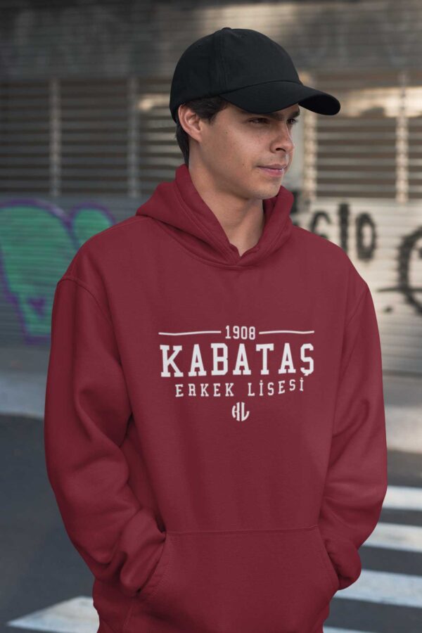 Kabataş Erkek Lisesi Bordo Kapüşonlu Sweatshirt – 1908 Kolej Stili - Görsel 2