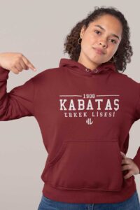Kabataş Erkek Lisesi Bordo Kapüşonlu Sweatshirt – 1908 Kolej Stili