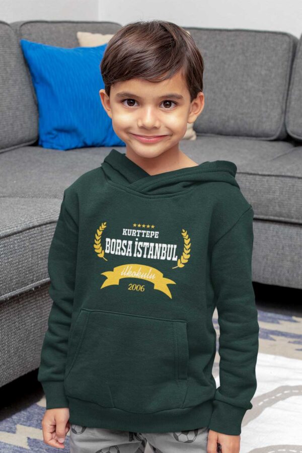 Kurttepe Borsa İstanbul İlkokulu Nefis Yeşili Kapüşonlu Sweatshirt – 2006 - Görsel 2